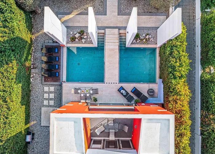 Almond * イキソス